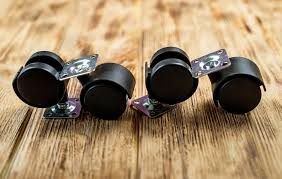 How Do Retractable Casters Enhance Workbench Functionality?